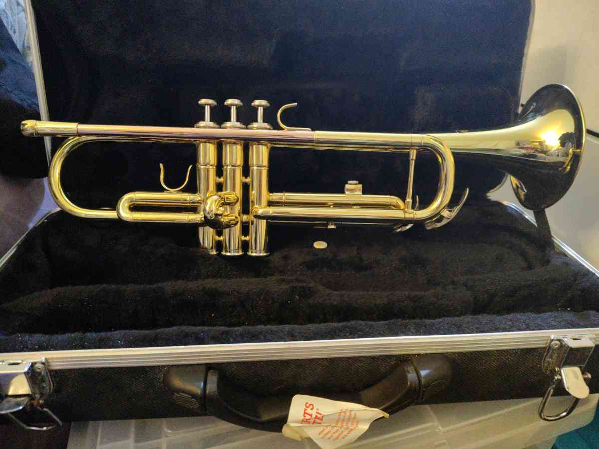 Ytr 2330 Standard Bb trumpet - Flushing, New York - FleaMarketBay