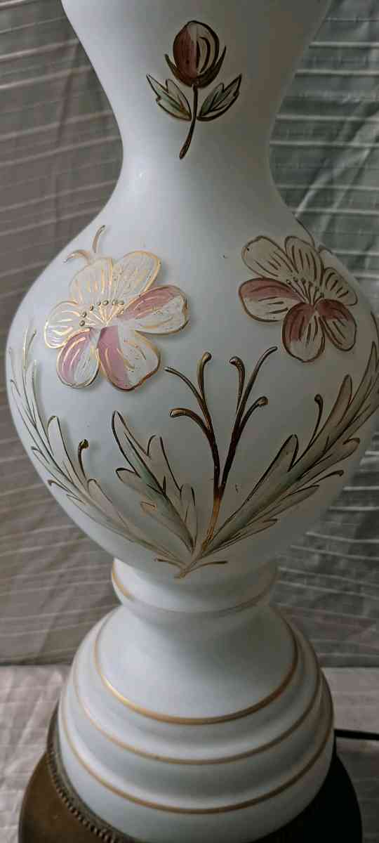 Vintage Bristol Glass Table Lamp White Glass Painted Flowers - Port Richey, Florida - FleaMarketBay