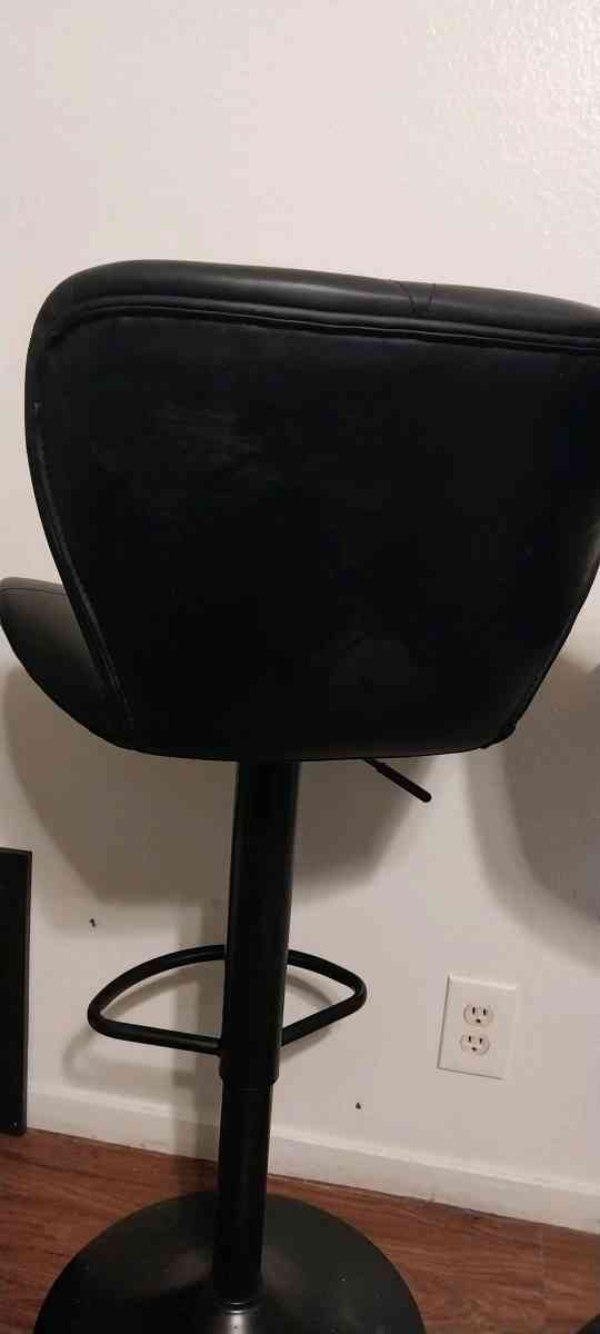 2 black barstools adjustable height - Stockton, California - FleaMarketBay