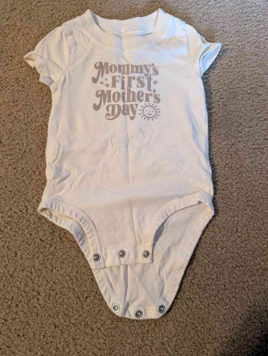 Mothers day onesie - Savannah, Georgia