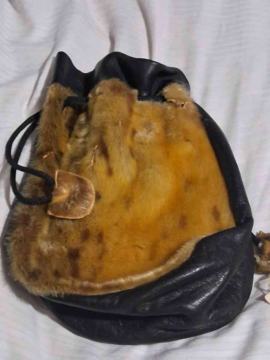 vintage seal skin bag - Woodbridge, Virginia - FleaMarketBay