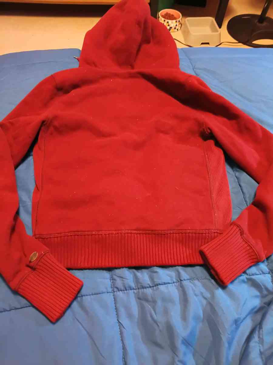 jacket size large but fits like a small - Marion, Alabama - FleaMarketBay