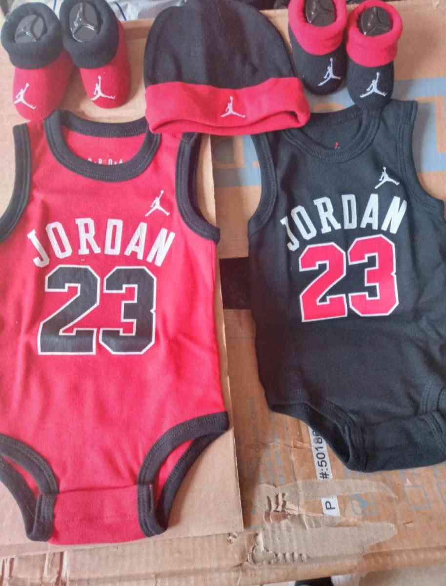baby Jordan 5 piece set - Newark, New Jersey - FleaMarketBay