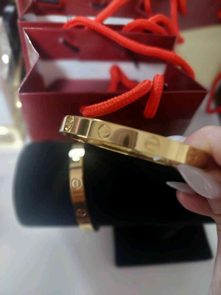 Pulsera - Miami, Florida - FleaMarketBay