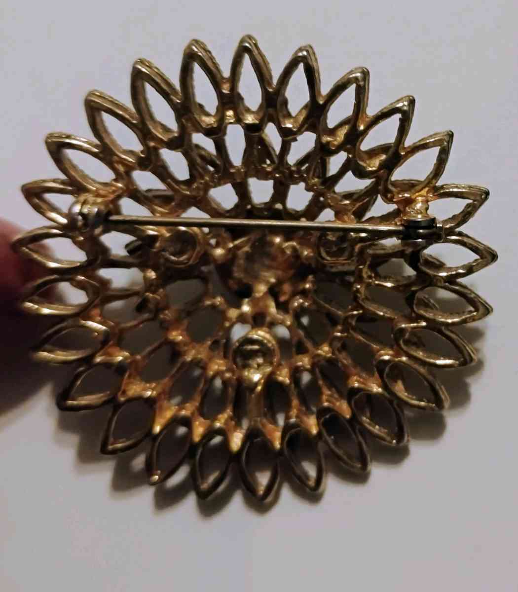 vintage midcentury MCM atomic age starburst Stone pin - Lexington, Kentucky - FleaMarketBay