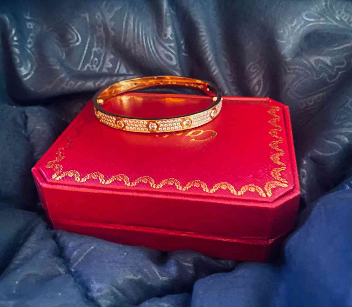 Brazalete de hombre - Miami, Florida - FleaMarketBay