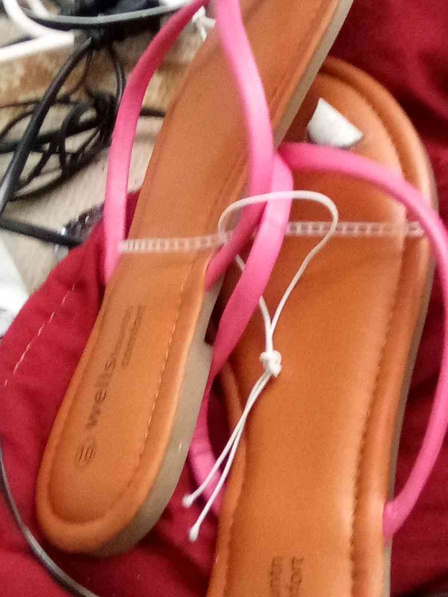 shoes sandals - Miami, Florida - FleaMarketBay