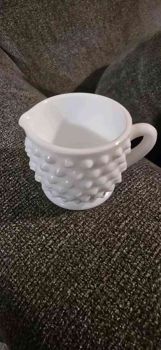 Fenton Milk Glass Set - Georgetown, Texas - FleaMarketBay