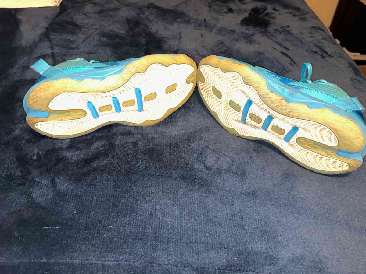 Adidas Dame 8 Young Dolla Mens Sz 6 Blue Cyan Silver Basketb - Madison, North Carolina - FleaMarketBay