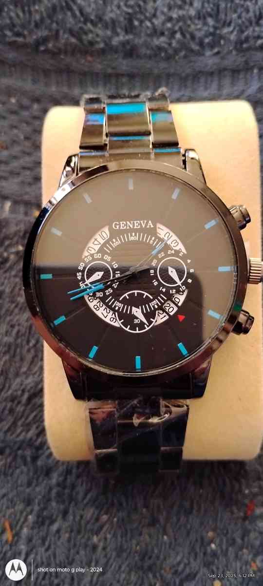 watches for cheap - Saint Bonifacius, Minnesota - FleaMarketBay