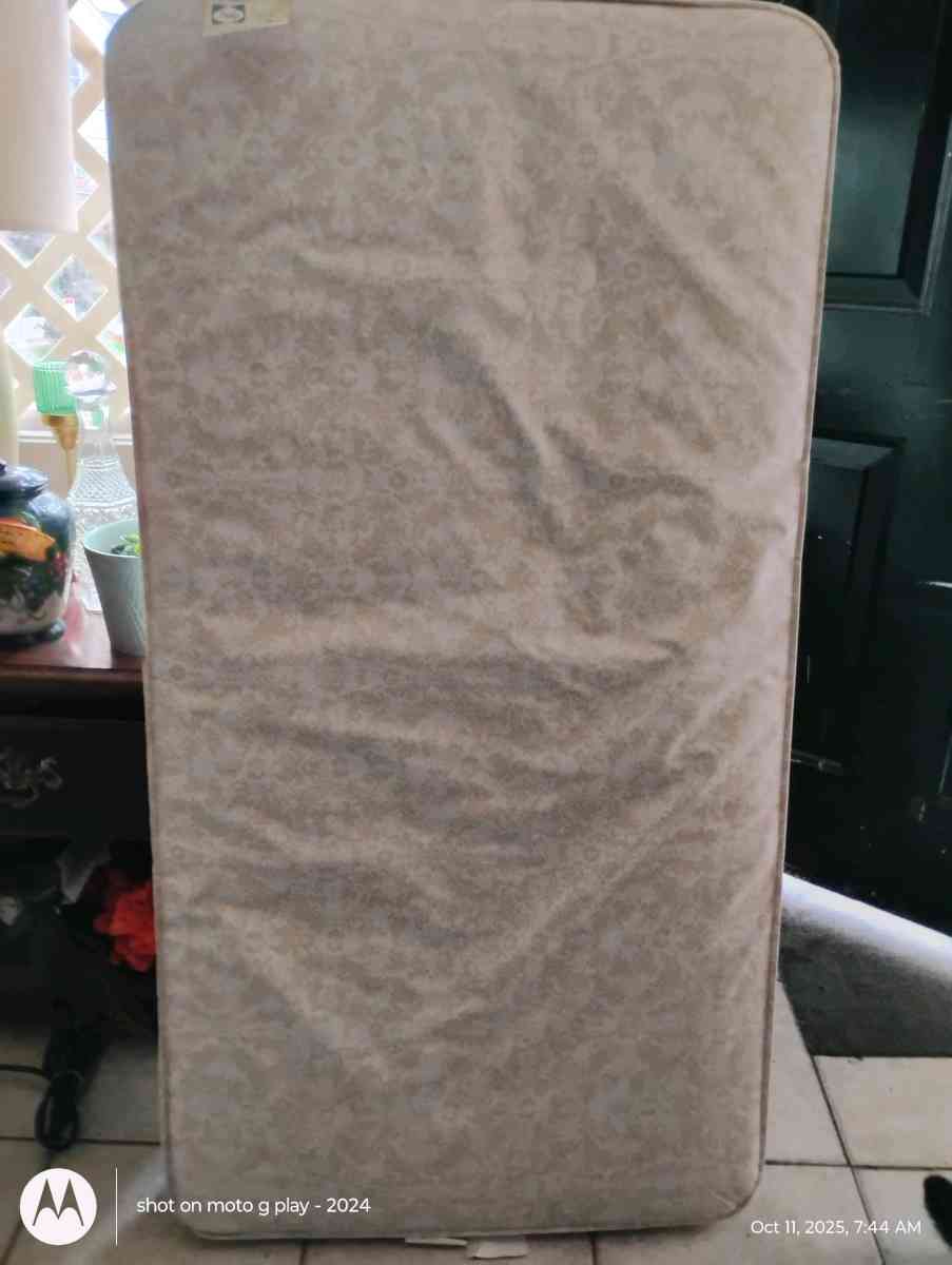 CHILDRENS BED - Hyannis, Massachusetts - FleaMarketBay