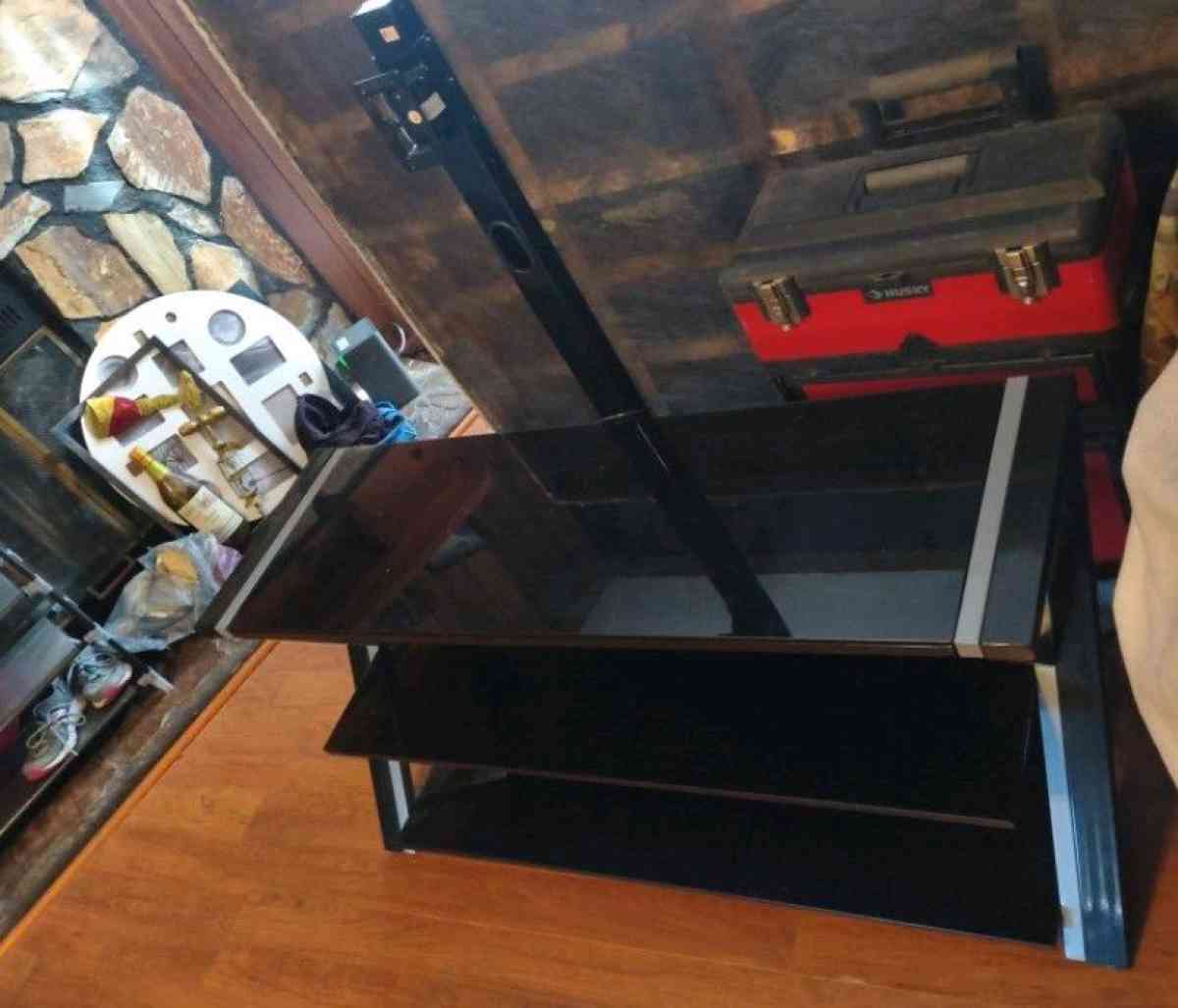 TV Stand - Gray, Georgia - FleaMarketBay