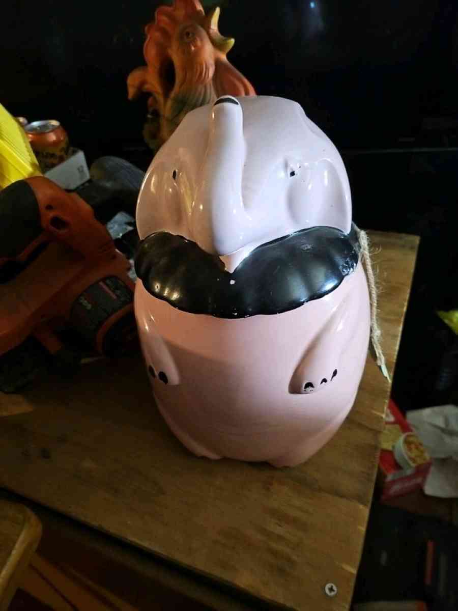 Shawnee pink elephant cookie jar - Elwood, Indiana - FleaMarketBay