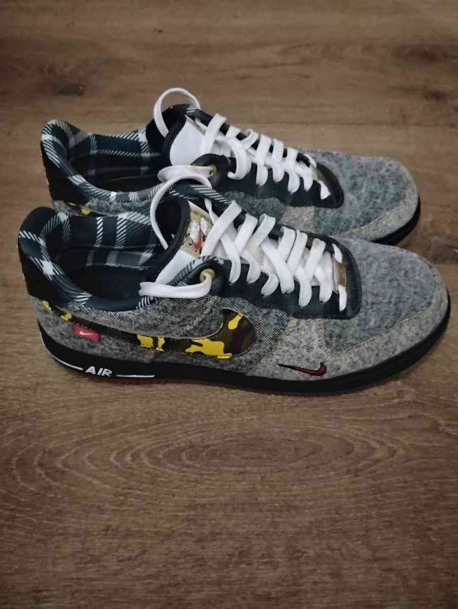 Mens Limited Edition Air Force One Sneakers size 10 - Columbus, Ohio