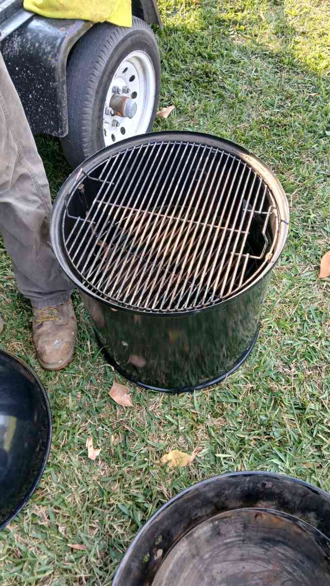 smokey mountain smoker Webber - Punta Gorda, Florida - FleaMarketBay
