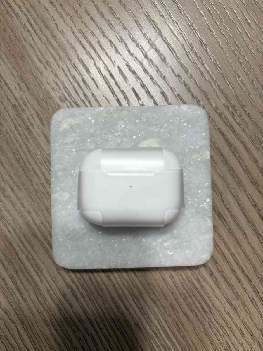 AirPods Pro 2 Gen - Altamonte Springs, Florida - FleaMarketBay