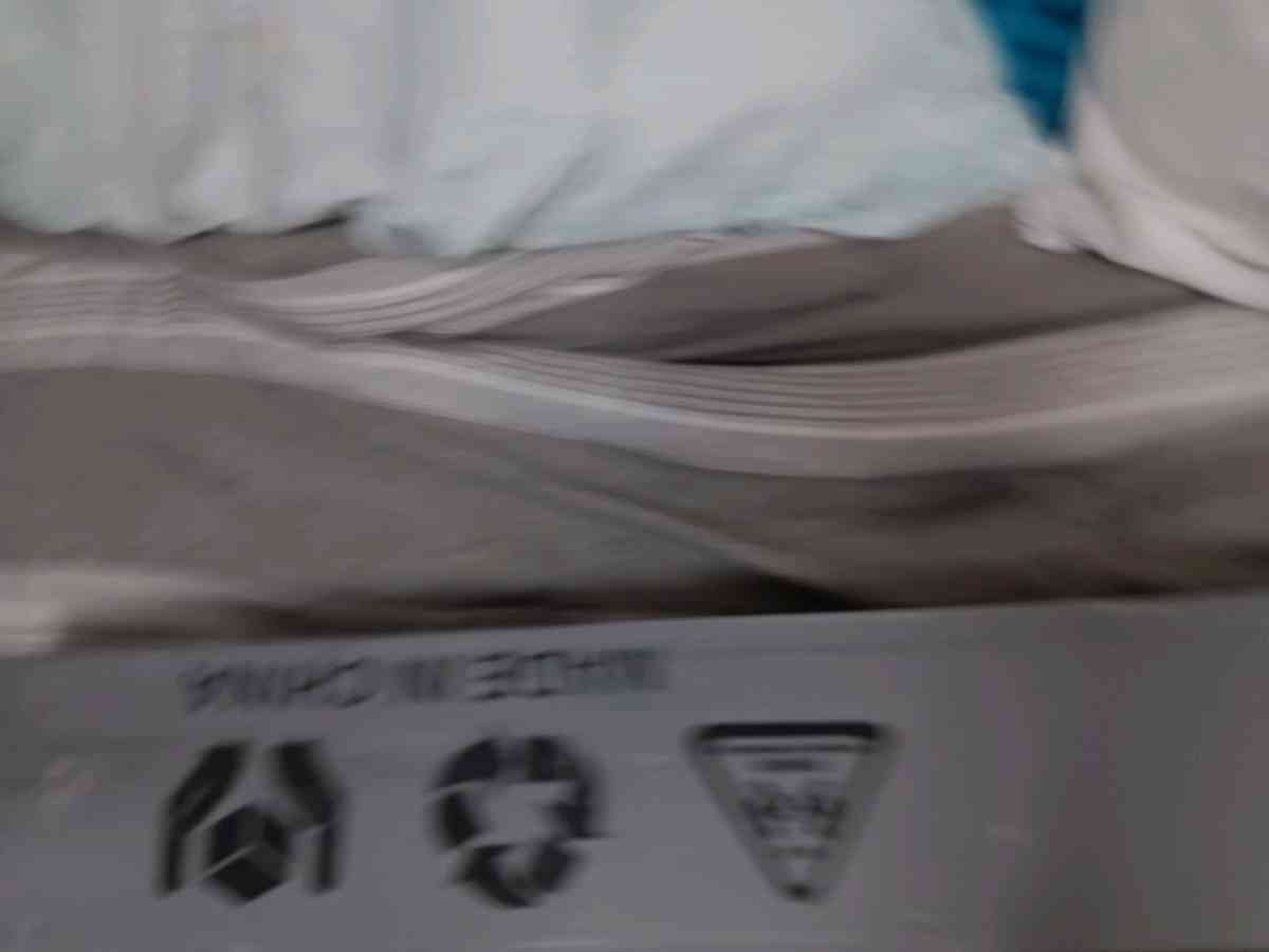 king size bed - Vancouver, Washington