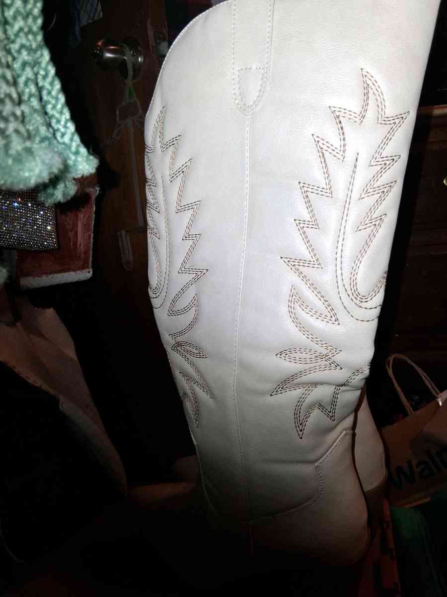 new cowgirl knee high boots - Aurora, Colorado