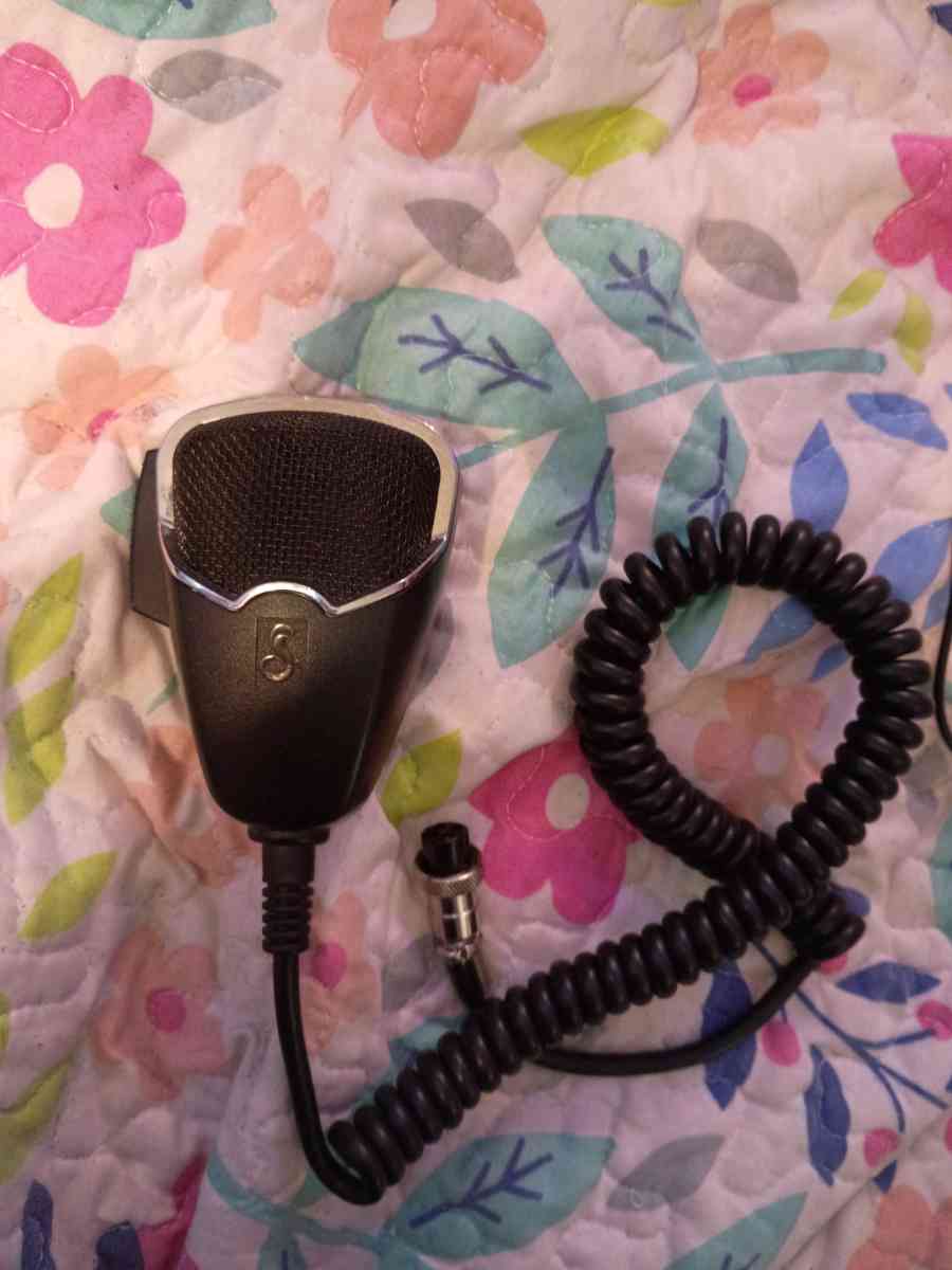 cobra 4 prong mic for  CB radeos