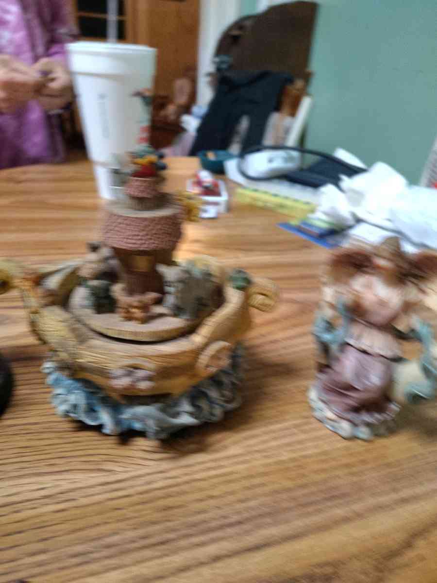Ks collection 2angels and Noahs Ark music box - Saint Joseph, Missouri - FleaMarketBay