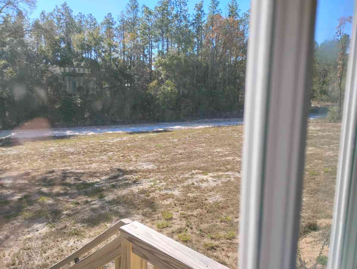 land and a single wide mobile home - Bell, Florida - FleaMarketBay