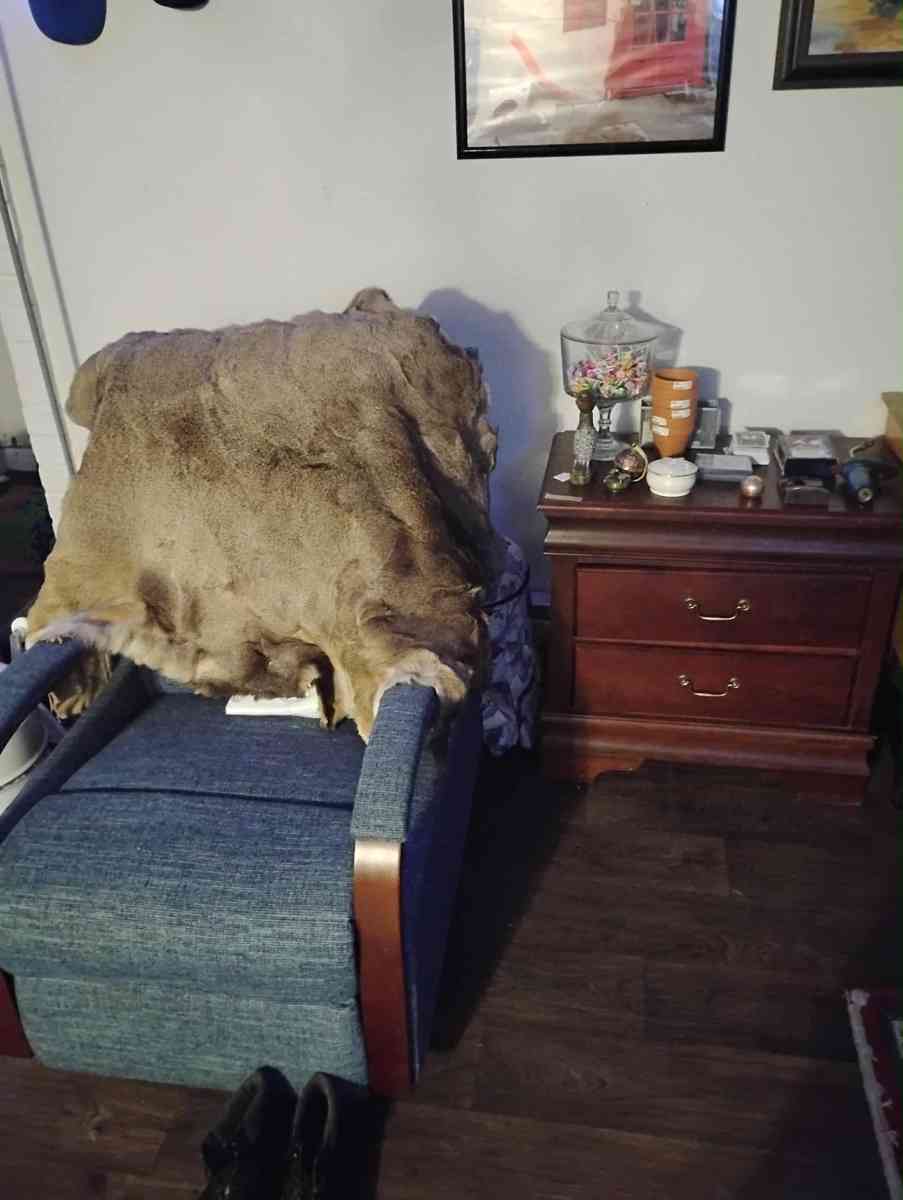 all price items Sunday from 2 to 7pm - Gresham, Oregon - FleaMarketBay