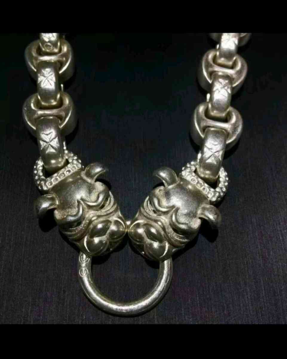 VINTAGE  HANDMADE MIAO TIBETAN TWO HEADS DOG SILVER BRACELET - Brooklyn, New York - FleaMarketBay