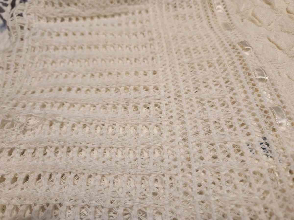 White baby blanket - Savannah, Georgia - FleaMarketBay