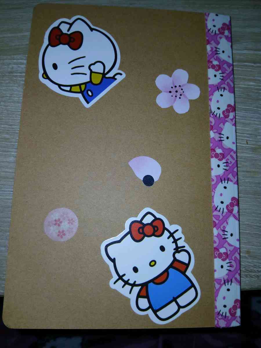 cute sanrio hello kitty decorated notebook - Kirkland, Washington