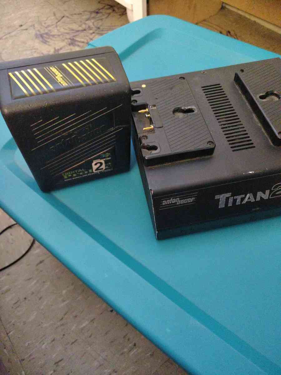 Anton Bauer Titan 2 Battery Charger with 2 battery packs - Flushing, New York - FleaMarketBay