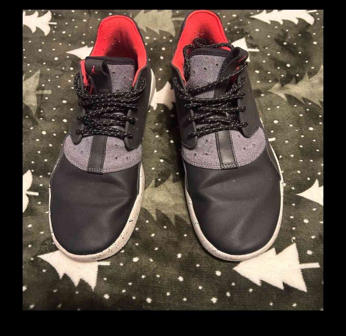 Size 7 And A Half Jordan Eclipse Holiday 2015 - Madison, North Carolina