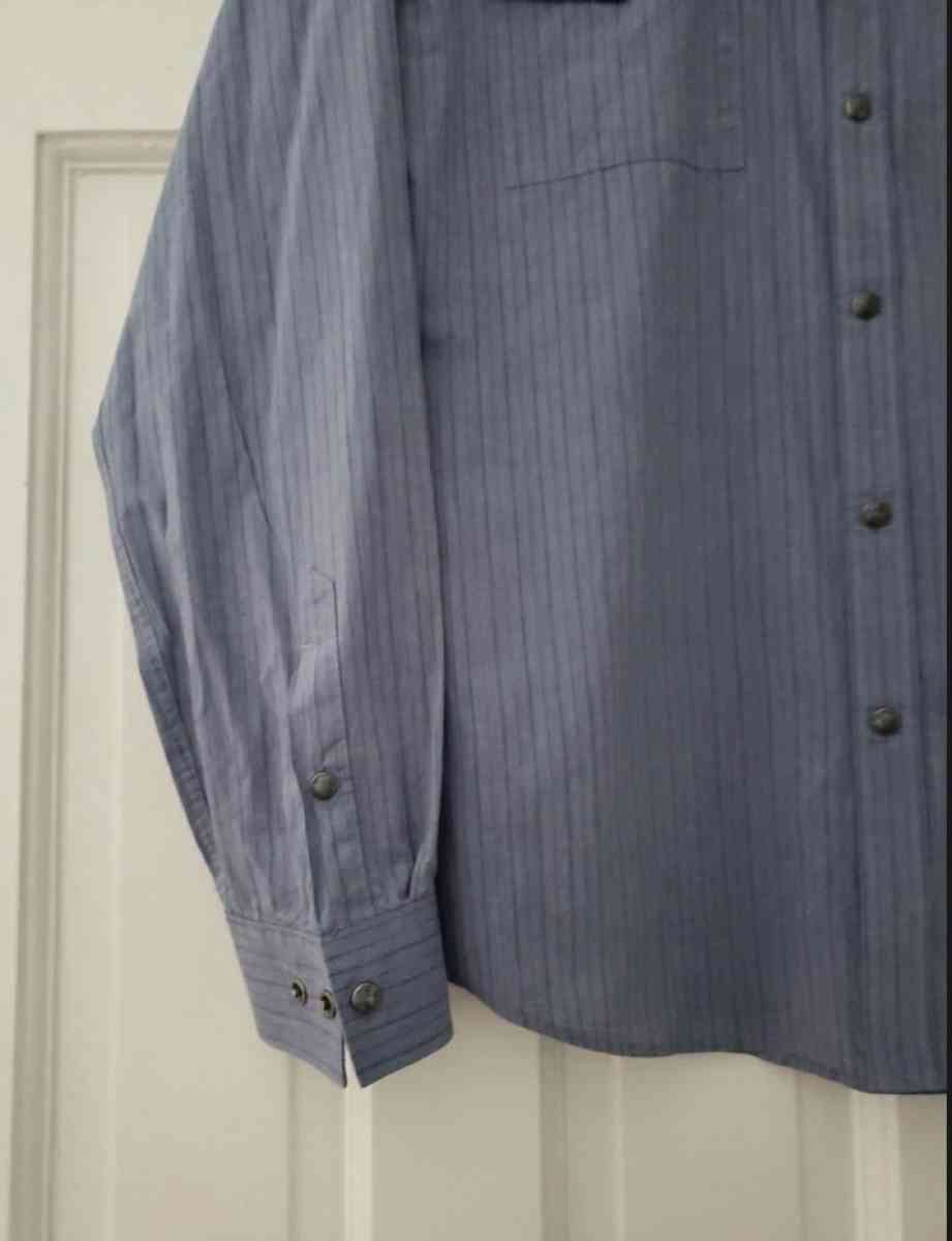 express men medium shirt - Garden Grove, California - FleaMarketBay