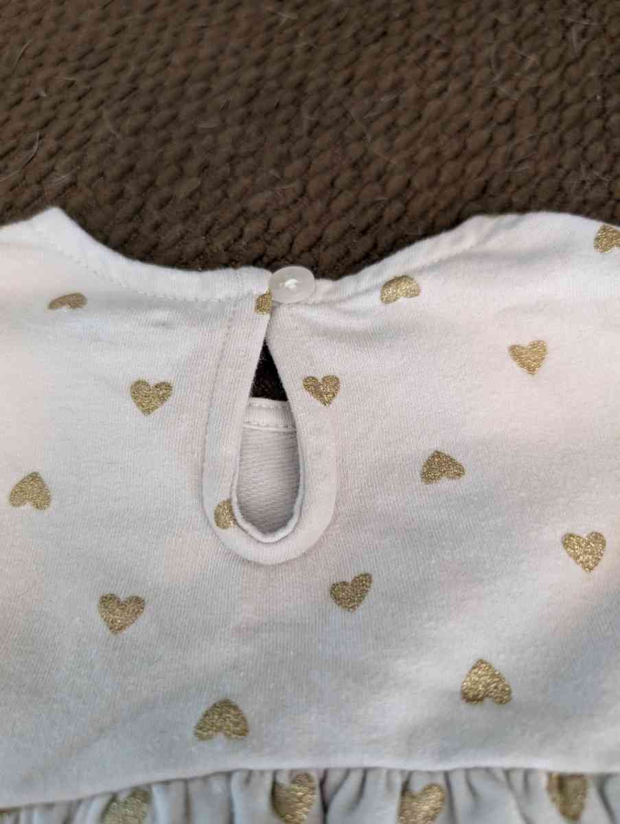 Baby dress with gold hearts - Savannah, Georgia - FleaMarketBay