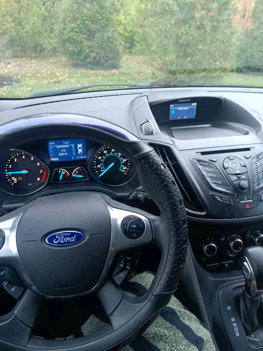 ford escape 2014 - Mason, Ohio - FleaMarketBay