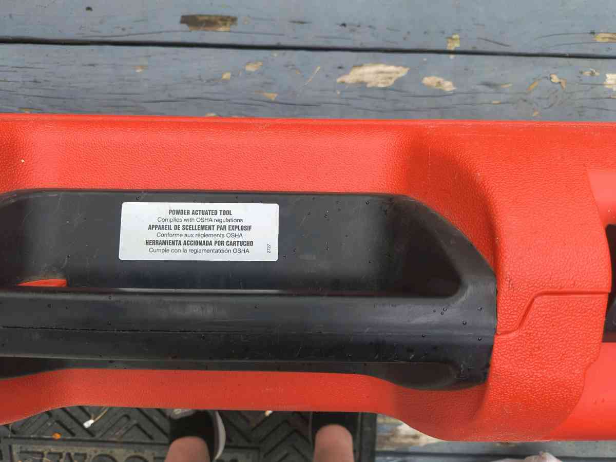 HILTI DX9 POWDER ACTUATED TOOL - Nashville, Tennessee - FleaMarketBay