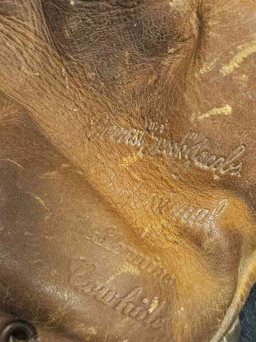 Vtg Nokona G24 RHT Baseball Glove - Tulsa, Oklahoma - FleaMarketBay