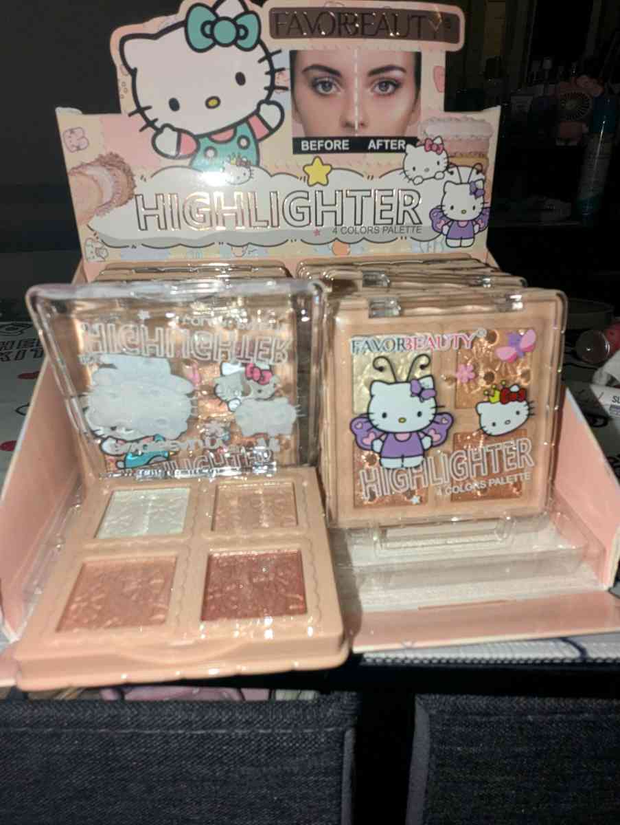 Hello kitty face highlighter pallet - Addieville, Illinois