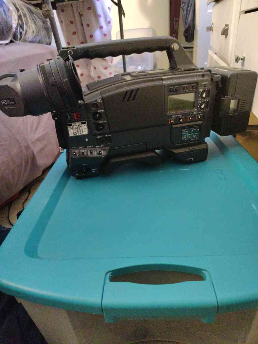 Panasonic AJHDC 27HD VariCan Video Camera - Flushing, New York - FleaMarketBay