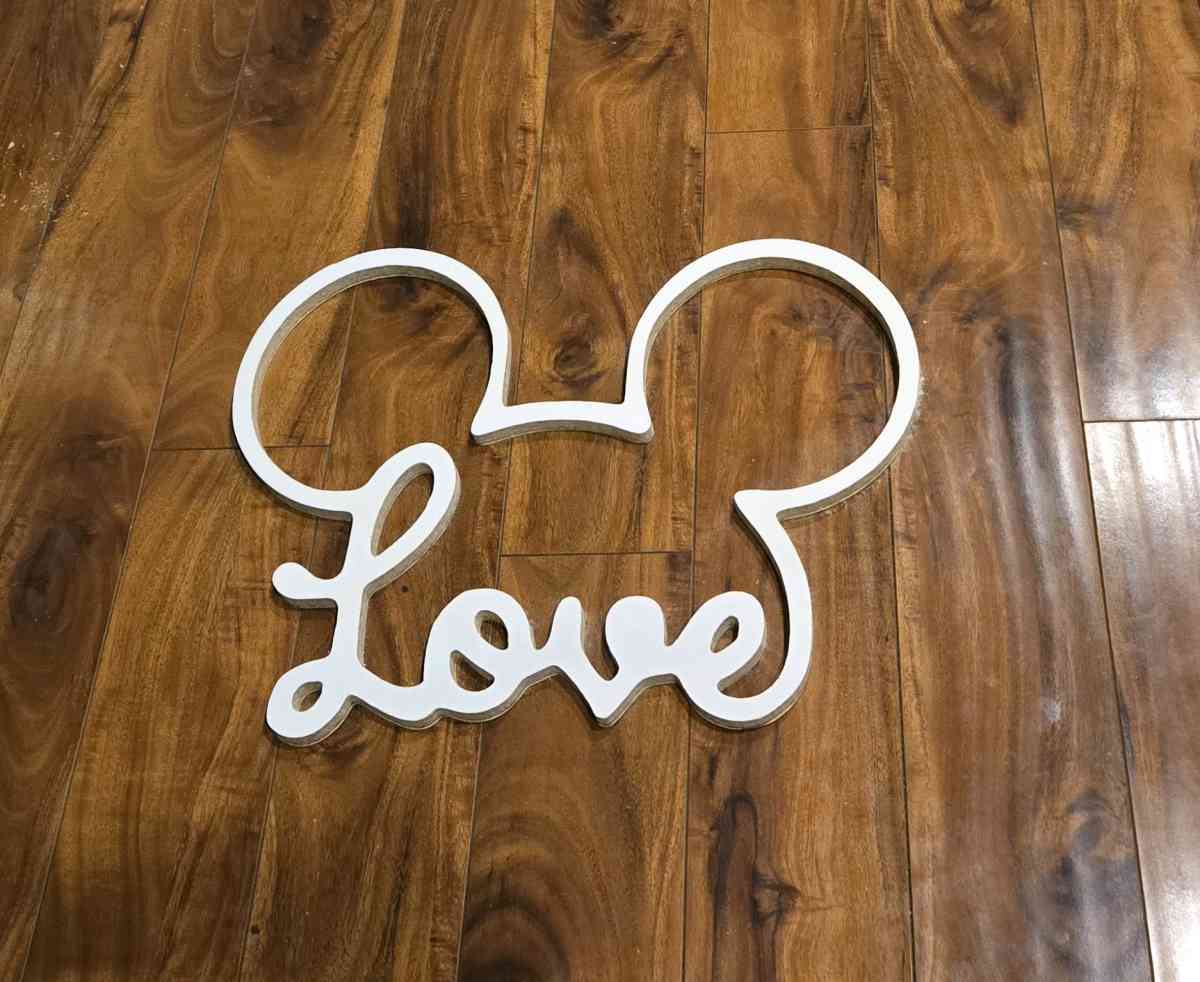 Mickey Mouse wall art - Aurora, Illinois - FleaMarketBay