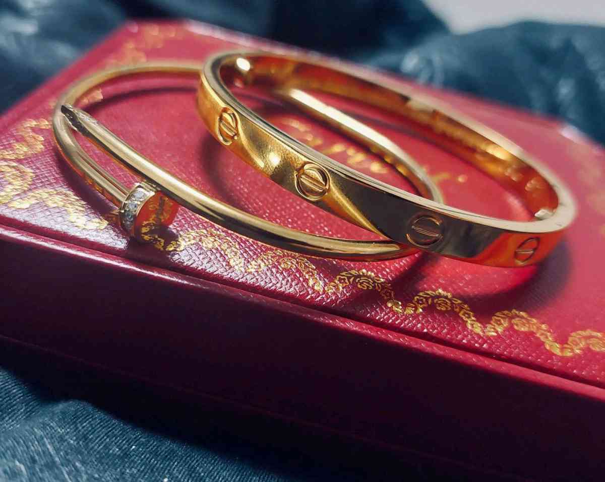 Pulsas en set - Miami, Florida - FleaMarketBay