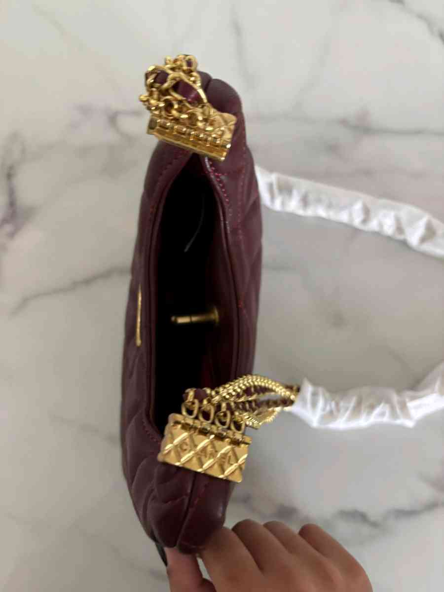Burgundy Quilted Hobo Bag with Gold Chain  Small Luxe Should - San Fernando, California - FleaMarketBay