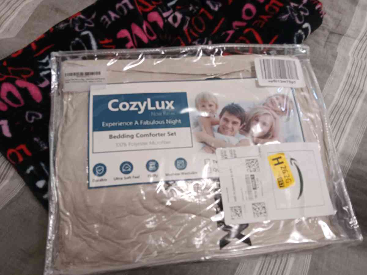 king size bed - Vancouver, Washington - FleaMarketBay