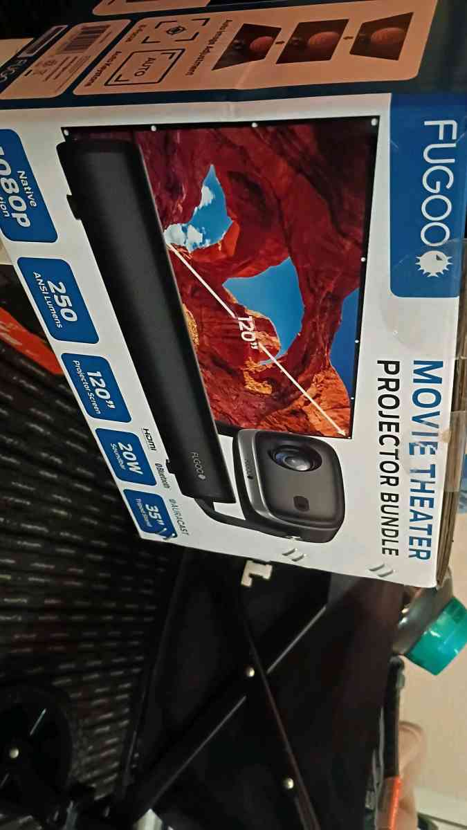 all in one projector package with carrying case - Denver, Colorado - FleaMarketBay