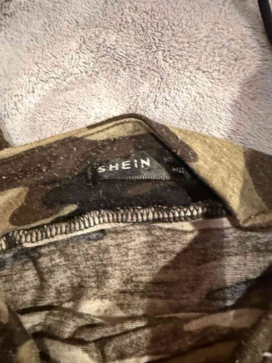 womens crop top from shein - Trenton, Missouri - FleaMarketBay