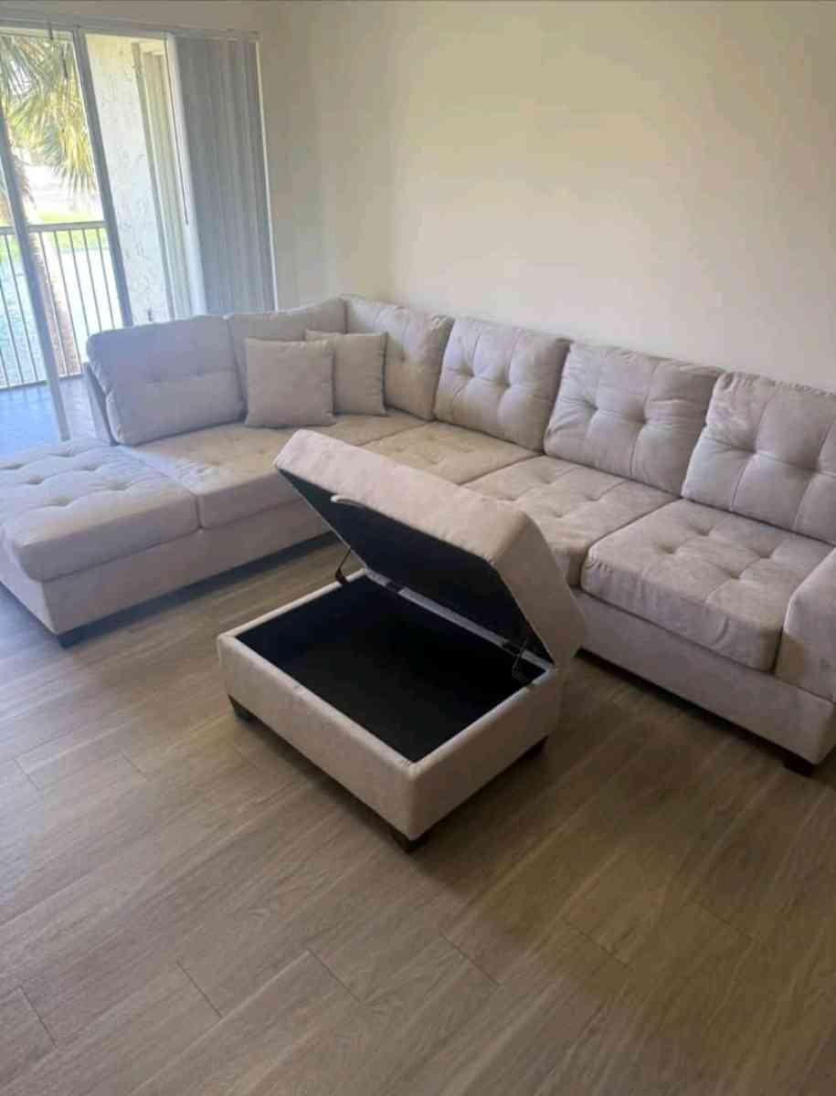 sofa cama con otoman ask for price - Flagler Beach, Florida