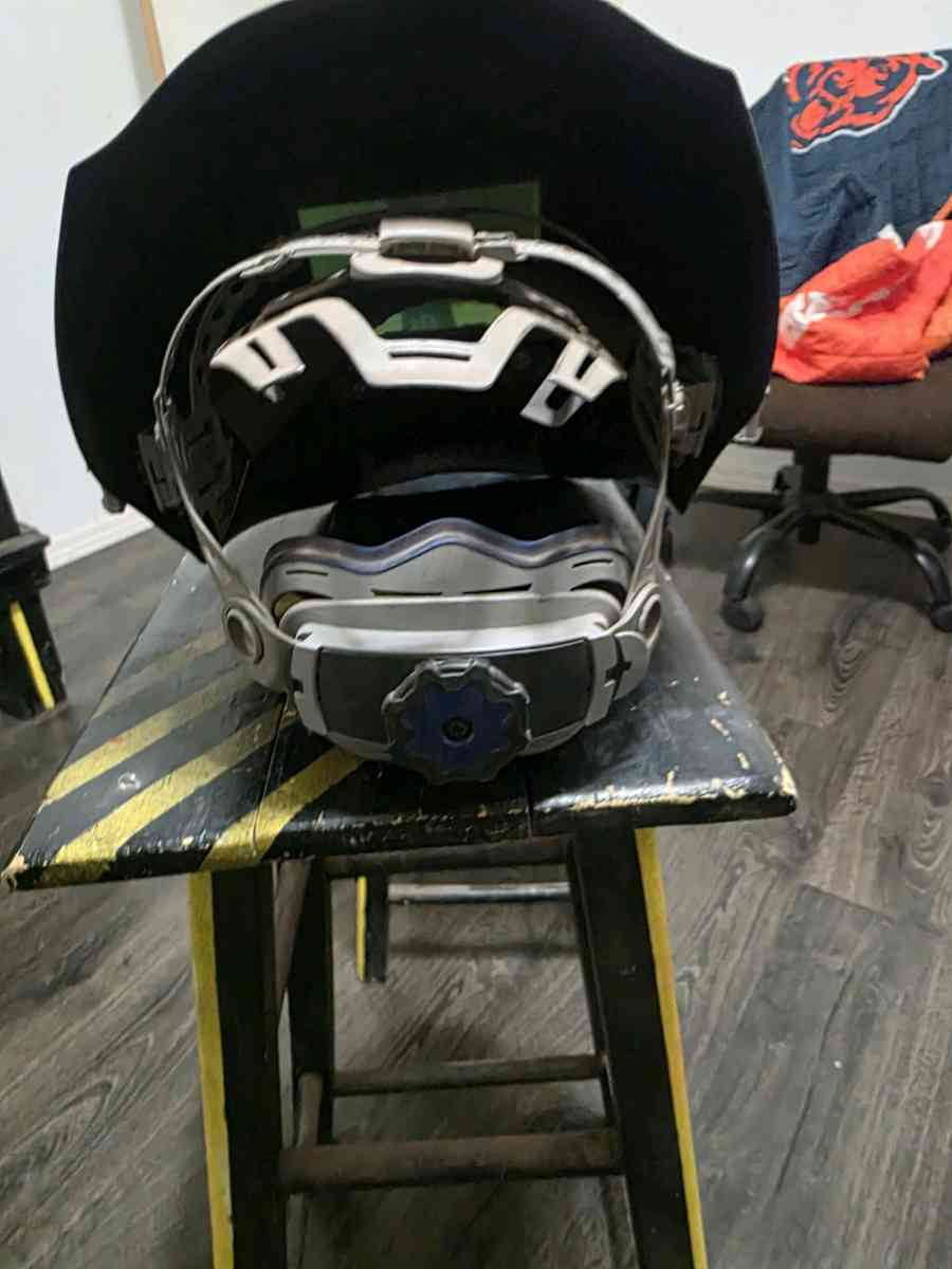 Miller Digital Infiniti Welding Hood - Bernalillo, New Mexico - FleaMarketBay