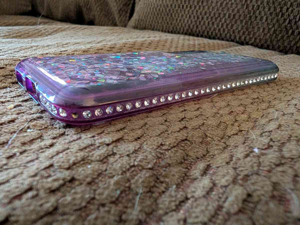 2 Samsung S22 phone cases - Savannah, Georgia - FleaMarketBay