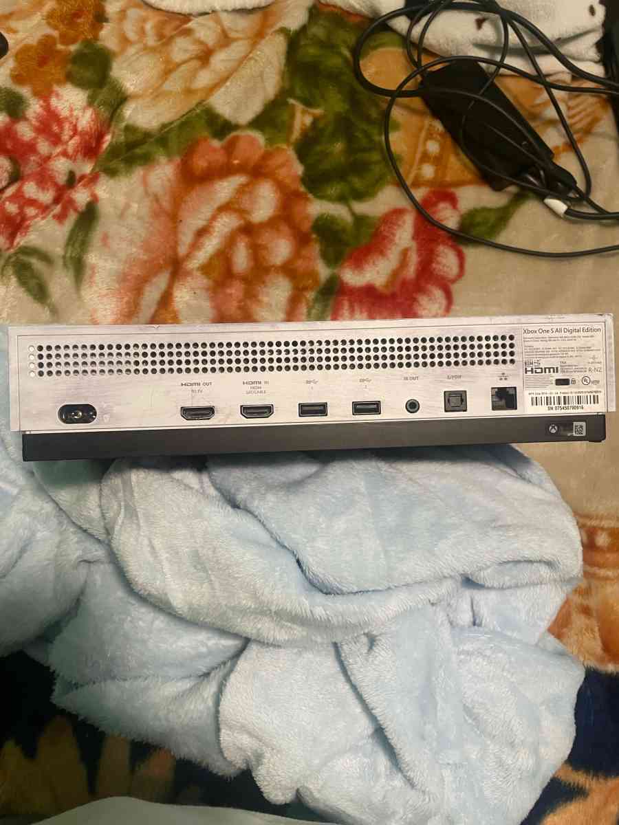 Xbox 1 series S - Calhoun, Georgia - FleaMarketBay