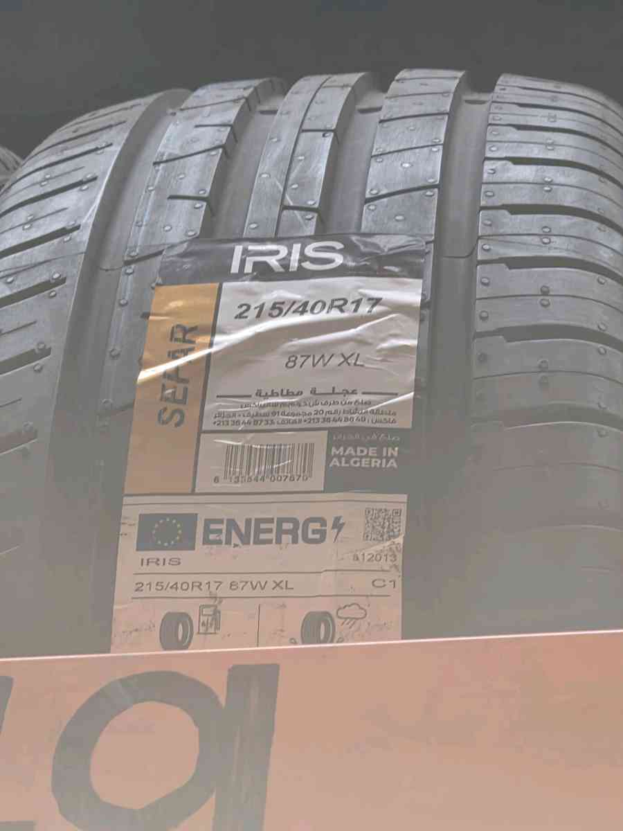 IRIS Sefar 215 40R17 67W XL