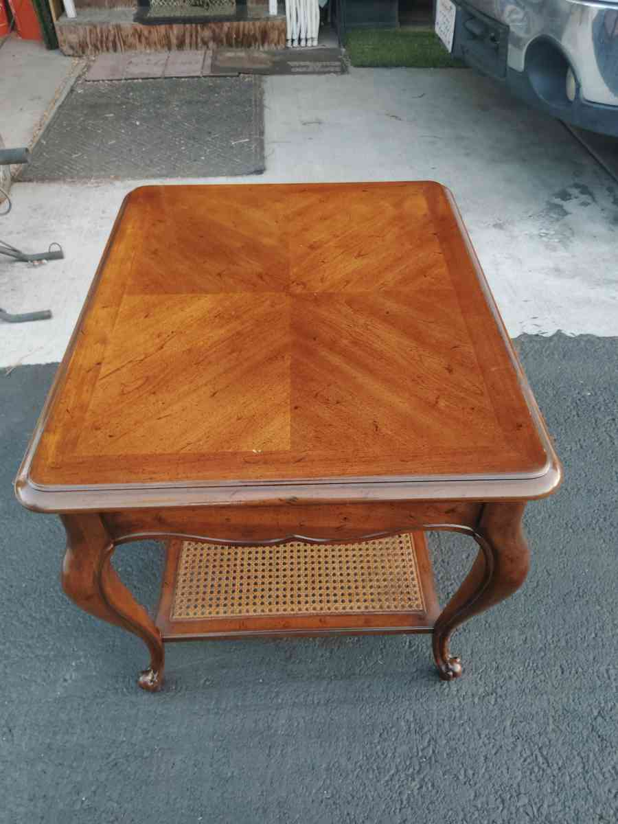 Drexel heritage side table